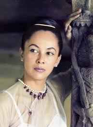 Rose Bellamy's Instagram, Twitter & Facebook