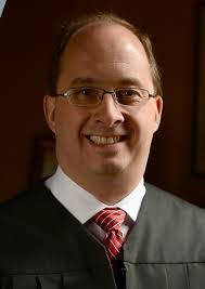 Robert Mazzoni's Instagram, Twitter & Facebook