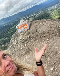 Large cross at the top of mountain near Duncan removed