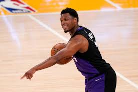 📲 free agency is monday. 58coq1nxwibh0m