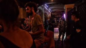 Kabar baik buat anda, anda bisa menyaksikan pertandingan antara timnas indonesia kontra thailand secara langsung di sctv. Foto Tentara Thailand Semprot Disinfektan Di Bar Dan Tempat Hiburan Malam Kumparan Com