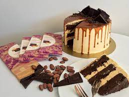 A Rich And Indulgent Cake For The Ultimate Chocolate Lover With Whittaker S 82 Madagascan Cocoa Chocolate And D Sweet Recipes Cake Recipes Vanilla Buttercream