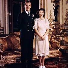 Era il 1997 e la regina elisabetta parlava così del marito, il principe filippo, alla soglia dei loro 50 anni di matrimonio. Regina Elisabetta E Il Principe Filippo Foto L Amore Non Ha Eta Amica