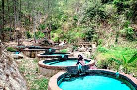 Berwisata Ke Kampoeng Ciherang Sumedang Tujuan Alternatif Untuk Liburan Tahun Baru 2020 Yang Instagramable Pikiran Rakyat Com