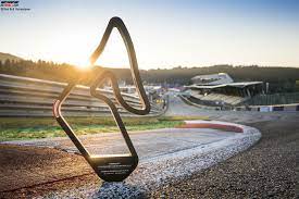 Sichere dir gleich den besten platz am spielberg. Fotostrecke Ehrung In Spielberg Kurve 1 Wird Zur Niki Lauda Kurve Foto 2 5