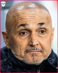 Minuto 83 di Lipsia-Bayern Monaco: gli ospiti trovano il gol del 2-3 e Kane  sorride in tribuna per quello che sta per diventare il suo primo titolo in  carriera. Minuto 94 di