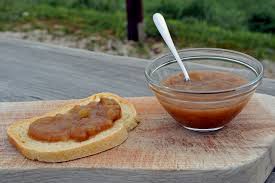 I migliori gambi della pianta del rabarbaro per un gusto unico! Confettura Di Rabarbaro Il Maggiociondolo