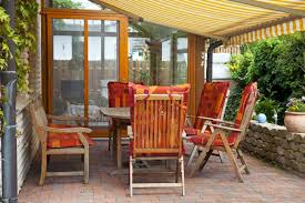 Er wartet noch auf die richtige. Markise Reinigen Tipps Und Tricks Garten News Garten