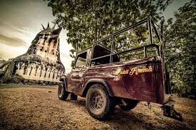 Gambar pemandangan alam air terjun yang nampak seperti di. Bukit Rhema Spot Berburu Sunrise Terbaik Di Magelang Borobudur Berburu Gereja