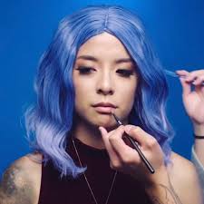 She had a close friendship with singer nicole jung, a member of the south korean band kara. Amber Went For A Long Hair Look And A Heavier Makeup Than Usual In A Recent Production And She Literally Stuns In The Look