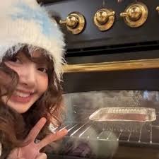 Bethany F. Knowles (@bethanyfknowles)