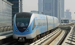 The term „subway is actually not quite correct, as only about 19 km of the current 76 km long metro network runs. Dubai Metro Alles Infos Wie Linien Preise Zuge Fahrzeiten Usw Der U Bahn Von Dubai