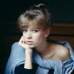 Laura Lamont's Life in Pictures,' by Emma Straub