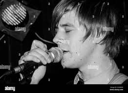 Singer paul young hi-res stock photography and images