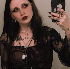 Melanie Martinez & Oliver Tree 🖤 instagram.com/crybabysmood