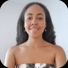 Marie Sealy's Instagram, Twitter & Facebook