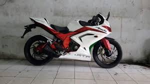During my visit, the bike was on the assembly line in the final throes of completion, so i was lucky to see some of the process. Modified Tvs Apache Rtr 200 In Indonesia With Images Modification Info