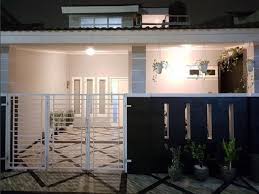Sebenarnya, tidak sulit memiliki penampilan teras rumah yang menawan dan nyaman. Desain Rumah Minimalis Rumah Kecil Gati Rizky Yang Minimalis Maksimal