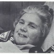 BLUE PLAQUE FOR DORIS PAGE MBE AT 39 ESSEX STREET