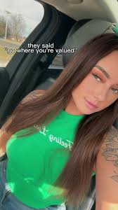 Courtney Winegardner's Instagram, Twitter & Facebook