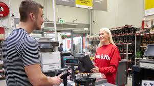 Ved siden af er der et andet bordbænkesæt med prisen 379 kr. Jem Og Fix Skive Click And Collect
