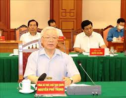 Tổng bí thư, chủ tịch nước nguyễn phú trọng là một trong số các nhân sự đặc biệt, do trung ương khóa xii giới thiệu tái cử và đã được đại hội xiii tín nhiệm bầu vào ban chấp hành trung ương khóa. Tá»•ng Bi ThÆ° Chá»§ Tá»‹ch NÆ°á»›c Nguyá»…n Phu Trá»ng Chá»§ Tri Há»p Tiá»ƒu Ban VÄƒn Kiá»‡n Ä'áº¡i Há»™i Xiii Cá»§a Ä'áº£ng Bao Nhan Dan