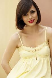 Coupe carré avec frange droite effilée coiffure carré frange … photo de coupe de cheveux femme avec une frange droite longue sur des cheveux coiffés en carré long. Quelle Coupe Pour Votre Type De Cheveux Femmes D Aujourd Hui