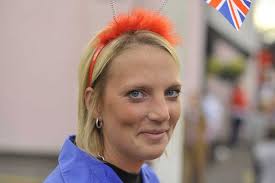 Queen 'humbled' by jubilee events