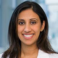 Elsa Abraham's Instagram, Twitter & Facebook