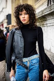 What Is Hair Plopping Everything To Know About The Tiktok Beauty Trend For Frizz Free Curls