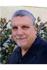 Warren Dyer's Instagram, Twitter & Facebook