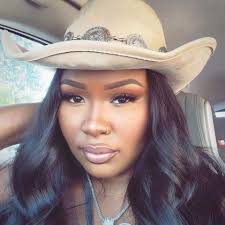 25 years of being THAT GWORL 💕