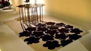 Halı üzerinde zamanla oluşan tozların iplik (hav) aralarına girmesini engellemek için belirli aralıklarla elektrik süpürgesi ile süpürülmelidir. Guzel Merinos 3 Boyutlu Hali Modelleri Fotolari Hali Halilar Evler