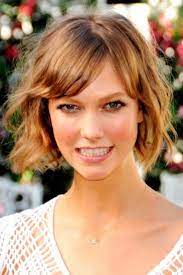 Idee Coiffure Description Idee De Coiffure Boheme Chic Coupe Carre Plongeant Avec Frange A Coiffure Courte Carre Plongeant Frange Coupe Carre Plongeant