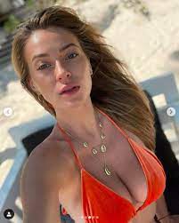 Marcelina zawadzka is a polish singer, dancer and beauty pageant titleholder who was crowned mission polonia 2011 and represented her country in mission universe 2012. Pytanie Na Sniadanie Marcelina Zawadzka W Skapym Bikini Stroj Wyeksponowal Jej Bardzo Obfity Biust Fani Pelni Podziwu Telemagazyn Pl