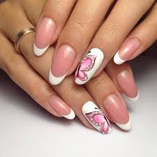 Bilder von rosa fingernägel mit nageldesign. Nageldesign Weisse Nagel Mit Rosa Schmetterling Und Verzierten Diamant Nageldesign Nailart Nageldesign Stylische Nagel Trendy Nagelkunst