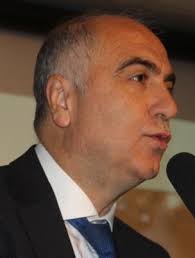 ÇAĞIMIZDA CAMİ MİMARİSİNDE ARAYIŞLAR ULUSLARARASI SEMPOZYUMU BİLDİRİLER  KİTABI