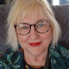 Neenah police say a routine traffic stop became a drug bust, with more than  10 pounds of marijuana found.