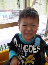 車でキッズカット れおくん 千葉 浦安 美容室 よっしーの畑 キッズカットした子供の髪型ギャラリー