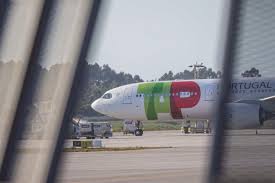 Questa pagina ha uno scopo esclusivamente informativo e non è in nessun modo collegata o gestita in maniera diretta dal personaggio (cândido ferreira) o da qualcuno associato ad esso. Encontrada Droga Na Fuselagem De Aviao Da Tap Morreu O Ator Candido Ferreira E Outros Destaques Tsf