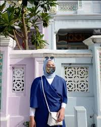 Proses mengolah semula bahan buangan untuk menghasilkan barangan yang baru. Kitar Semula Bahan Buangan Menjadi Sehelai Tudung Inisiatif Koleksi Terbaharu Tudungpeople Hijabista