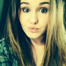 Nina Rogers (@NinaaRogers)