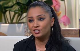 Mary nótár (born july 2, 1985 in hungary) is a singer of the romani ethnic group of the country of her birth. Notar Mary Nem Hitt A Koronavirusban Amig El Nem Kapta Ilyen Allapotban Van Most Az Enekesno