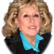 Cecilia Quesada's Instagram, Twitter & Facebook