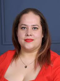 Lorena Castaneda's Instagram, Twitter & Facebook