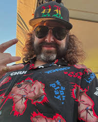 Mark Joseph's Instagram, Twitter & Facebook