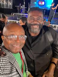 Robert Dean was the photographer last night, what a time we had in Memphis  with Tennessee Mass and the vocalist phenomenon Debra Spears.