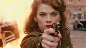 The first avenger, in which agent carter, a member of the strategic scientific reserve, is in search of… Le Vernis De Peggy Carter Hayley Atwell Dans Captain America Et Agent Carter Spotern