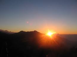 File:Sunrise in the himalaya.jpg - Wikimedia Commons