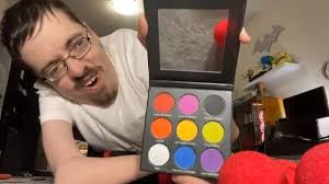 @rickyberwick's video Tweet